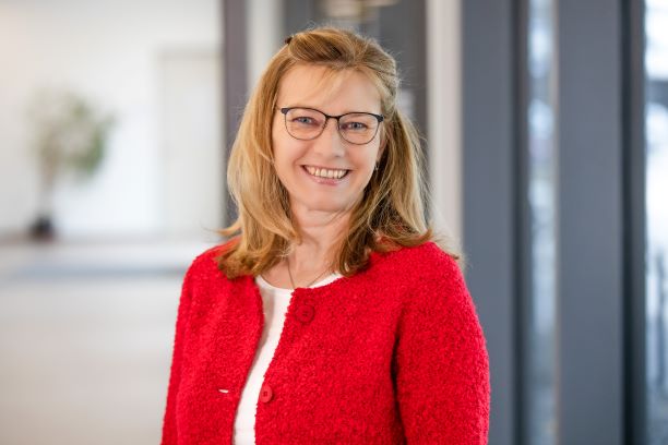 Frau Margit Winkel
