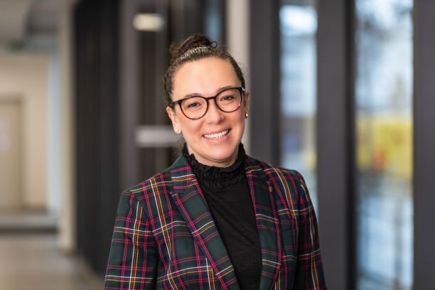 Frau Stephanie Menner