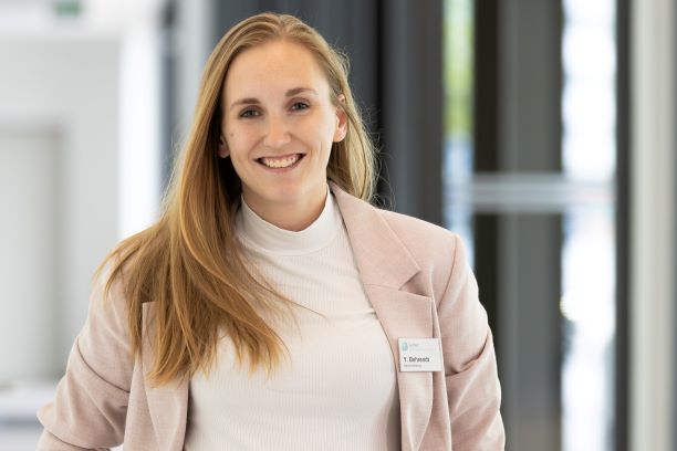 Frau Yvonne Behrendt